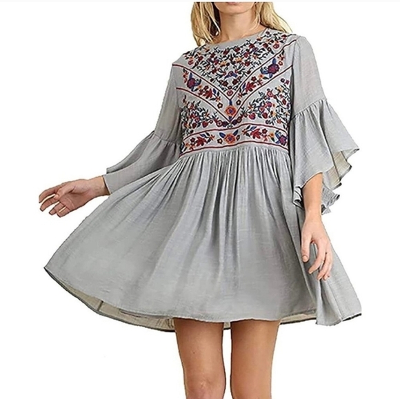 Umgee Dresses & Skirts - Umgee Gray Boho Embroidered Floral Dress Womens Size Small